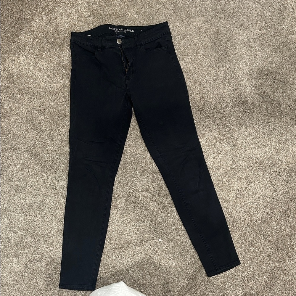 American Eagle Outfitters Hi-Rise Jegging in Black